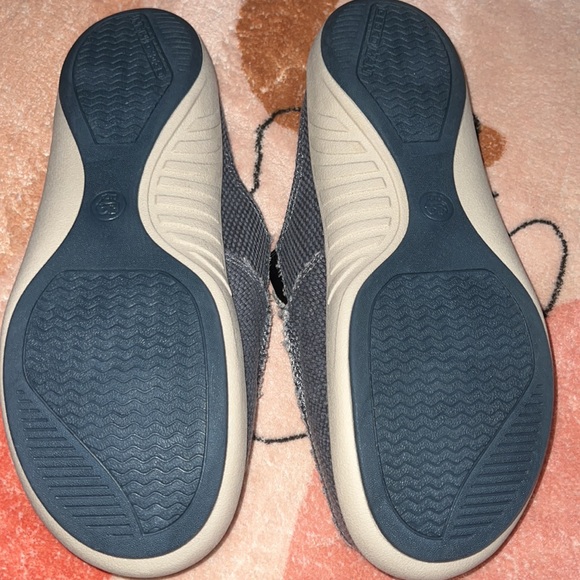 Gecko Man - Picture 2 of 3